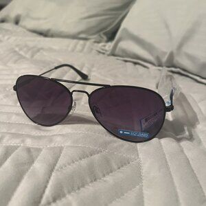 Dot Dash Aerogizmo Unisex Aviator Style Sunglasses - Black
